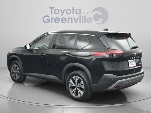 Used 2023 Nissan Rogue SV image 7