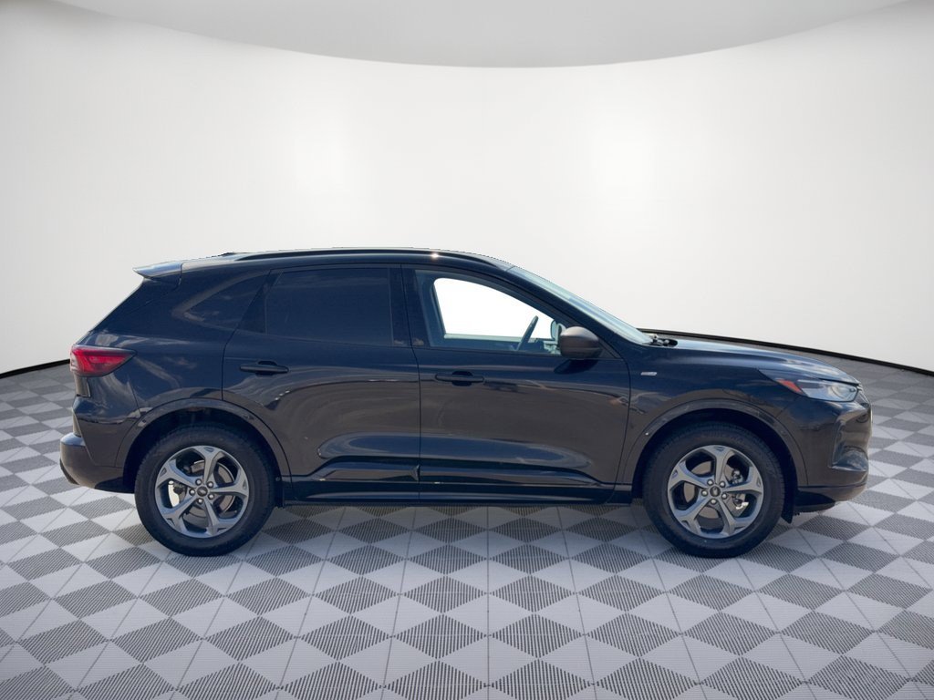Used 2024 Ford Escape ST-Line AWD/4WD image 8