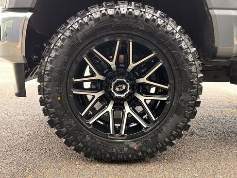 Used 2024 Ford F350 Lariat image 14