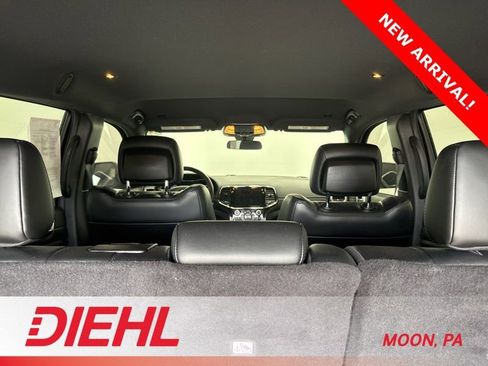 Used 2021 Jeep Grand Cherokee Laredo X image 10