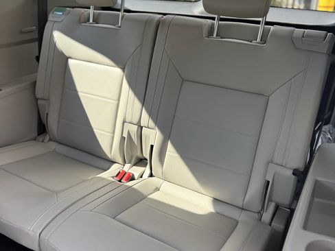 Used 2022 Volkswagen Atlas SE FWD image 13