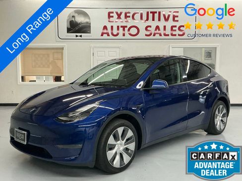 Used 2022 Tesla Model Y Long Range image 1