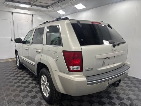Used 2008 Jeep Grand Cherokee Limited w/ Trailer Tow Group IV AWD/4WD image 4