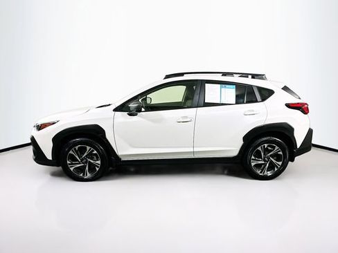 Used 2024 Subaru Crosstrek 2.0i Premium image 5