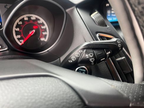 Used 2017 Ford Focus ST image 11