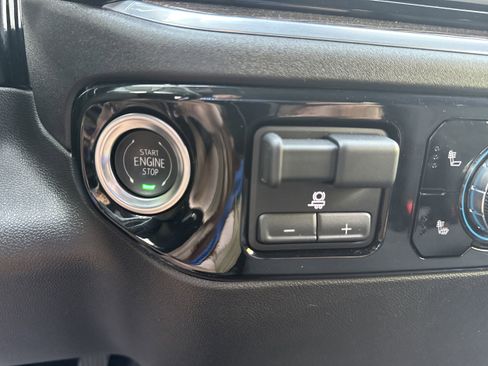 Used 2025 GMC Sierra 1500 Elevation AWD/4WD image 22
