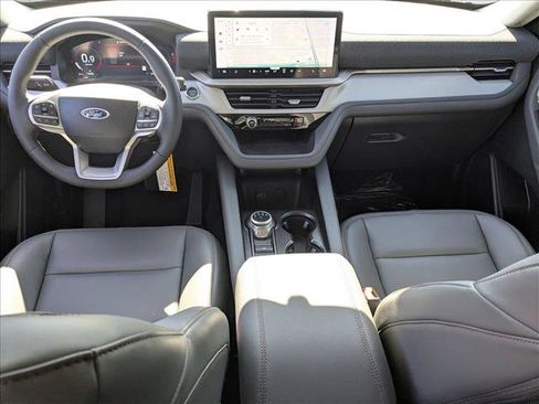 New 2026 Ford Explorer Active w/ Active Comfort Package image 13