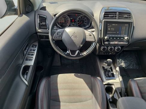 Used 2024 Mitsubishi Outlander Sport SE AWD/4WD image 11