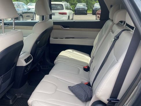 Used 2022 Hyundai Palisade SEL w/ 8P Bench Seat Package FWD image 7