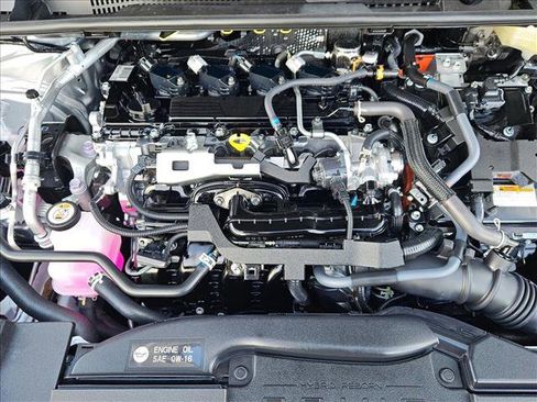 Used 2025 Toyota Prius XLE image 22