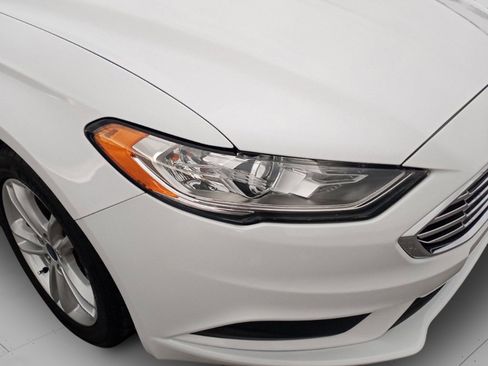 Used 2018 Ford Fusion S image 10