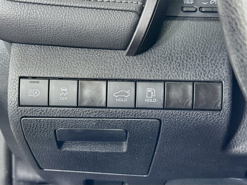 Used 2024 Toyota Camry LE FWD image 10