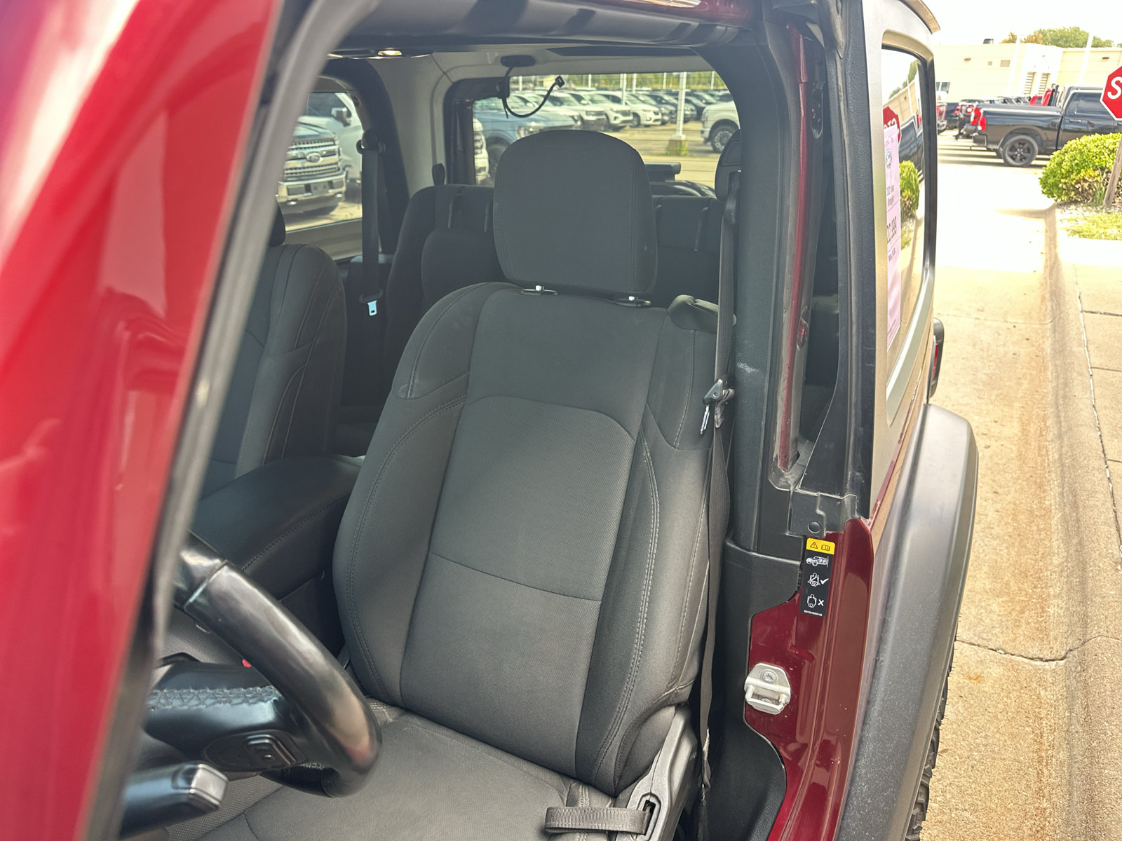 Used 2021 Jeep Wrangler Sport AWD/4WD image 28