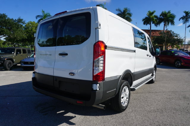 Used 2025 Ford Transit 250 Low Roof w/ Exterior Upgrade Package RWD image 7