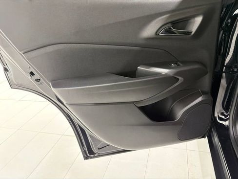 Used 2025 Chevrolet Trax ACTIV w/ Driver Confidence Package FWD image 15