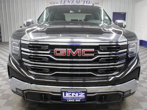 Used 2024 GMC Sierra 1500 SLT image 39