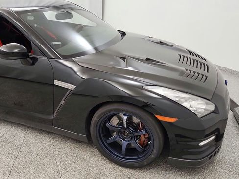Used 2014 Nissan GT-R Black Edition AWD/4WD image 29