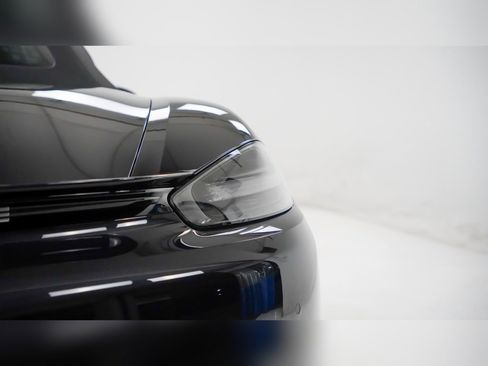 Certified 2025 Porsche 718 Boxster image 12