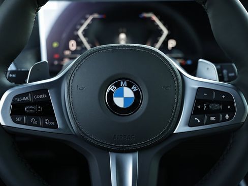 New 2026 BMW X5 xDrive40i w/ M Sport Package image 32