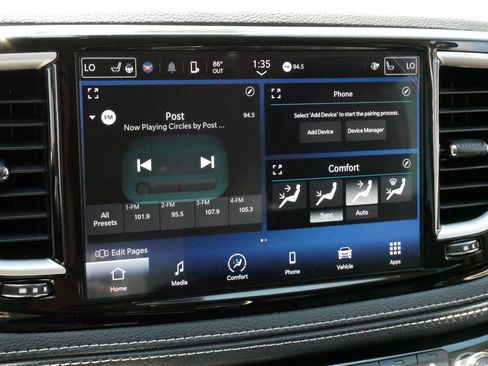 Used 2023 Chrysler Pacifica Touring-L AWD/4WD image 22