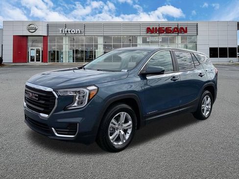 Used 2024 GMC Terrain SLE AWD/4WD image 1