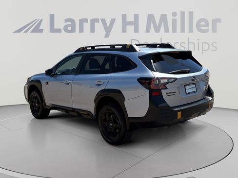 Certified 2025 Subaru Outback Wilderness AWD/4WD image 3