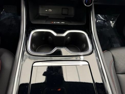 New 2026 Chevrolet Traverse RS AWD/4WD image 42