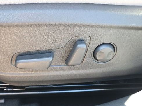 Certified 2023 Hyundai Kona SEL w/ Convenience Package FWD image 6