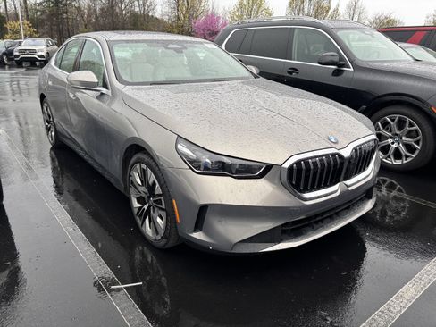 Used 2026 BMW 530i 530i image 2