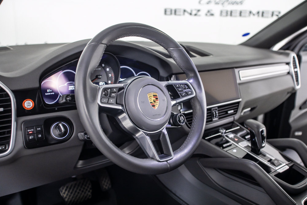 Used 2023 Porsche Cayenne Coupe AWD/4WD image 21