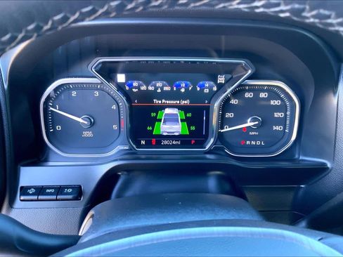 Used 2021 GMC Sierra 2500 Denali w/ Denali Ultimate Package image 24