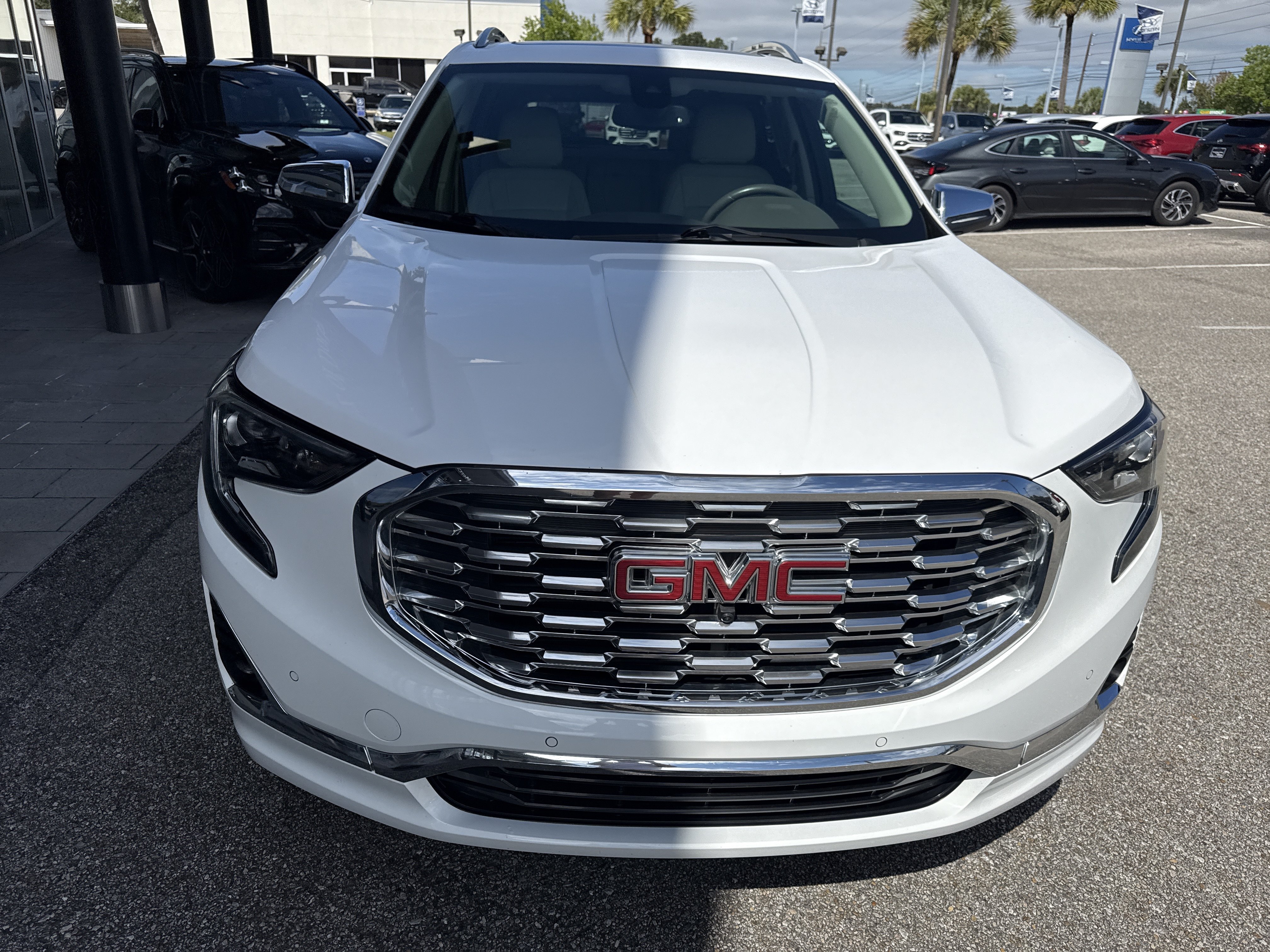 Used 2018 GMC Terrain Denali w/ Advanced Safety Package FWD image 6