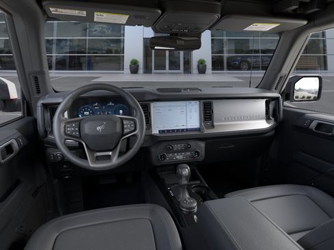 New 2026 Ford Bronco Outer Banks AWD/4WD image 9