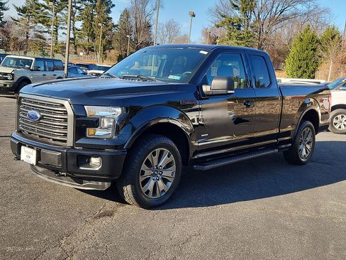 Used 2016 Ford F150 XLT w/ Equipment Group 302A Luxury image 3