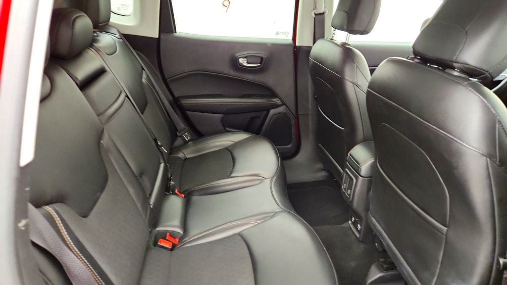 Used 2019 Jeep Compass Latitude FWD image 22
