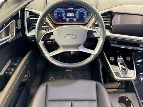 Used 2024 Audi Q4 e-tron Premium Plus w/ Premium Plus image 21