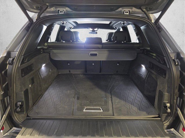 Used 2026 BMW X5 M60i AWD/4WD image 12