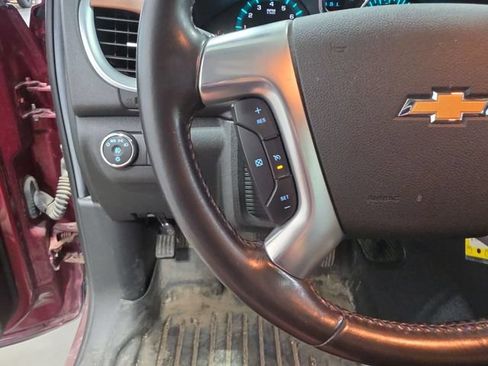 Used 2017 Chevrolet Traverse LT w/ Style and Technology Package FWD image 10