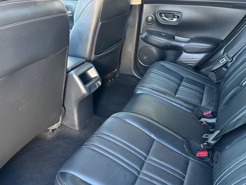 Used 2023 Honda HR-V EX-L image 26