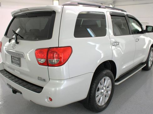 Used 2008 Toyota Sequoia Platinum image 9