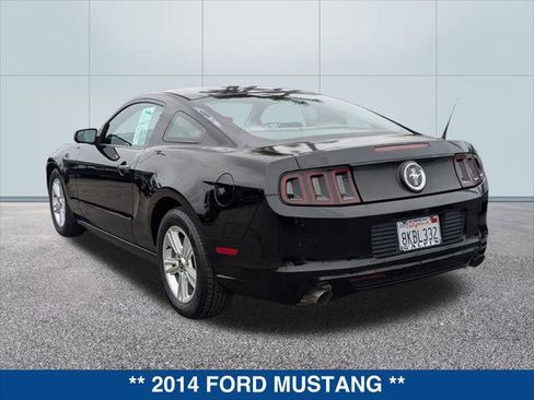 Used 2014 Ford Mustang Coupe image 3