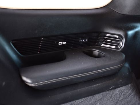 Used 2022 Jeep Grand Wagoneer Series II w/ Premium Group II image 38