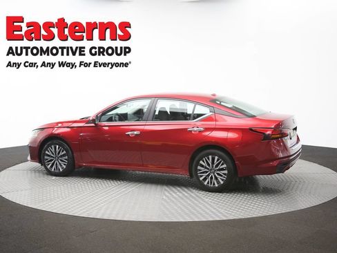 Used 2023 Nissan Altima 2.5 SV w/ SV Premium Package AWD/4WD image 63