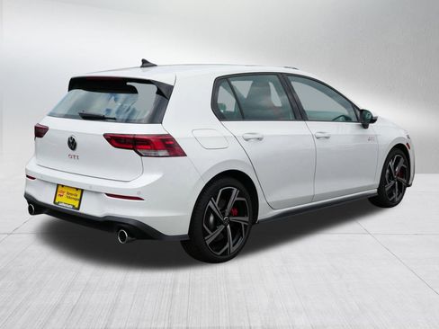 New 2025 Volkswagen GTI SE image 4