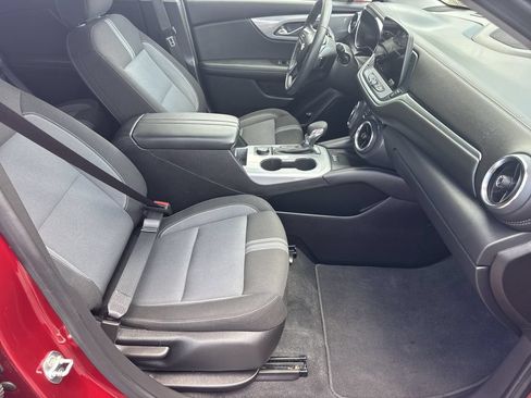 Used 2024 Chevrolet Blazer LT w/ Convenience Package FWD image 13