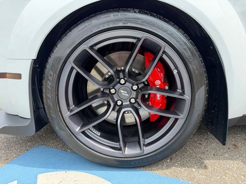 Used 2019 Dodge Challenger SRT Hellcat Redeye RWD image 13