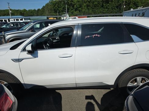 Used 2021 Kia Sorento LX AWD/4WD image 4