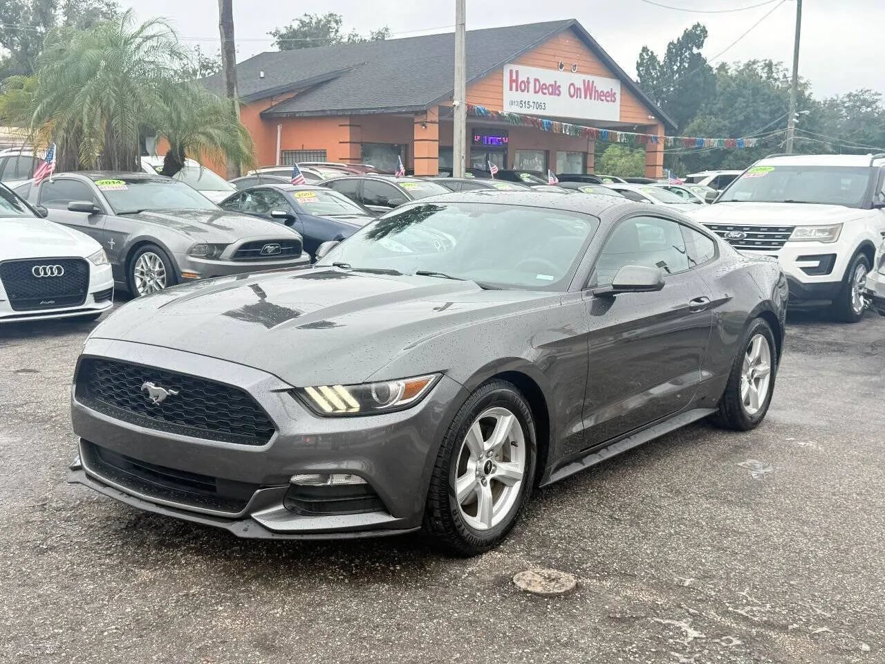 Used 2017 Ford Mustang Coupe RWD image 1