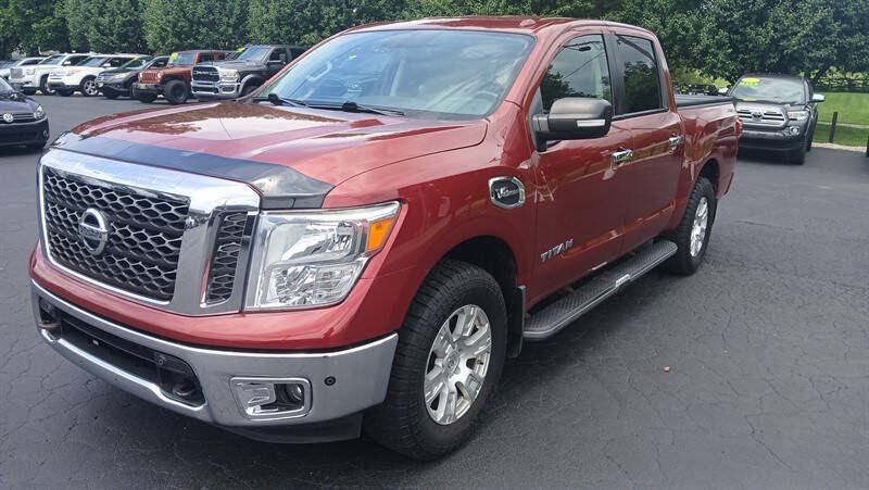 Used 2017 Nissan Titan SV AWD/4WD image 6