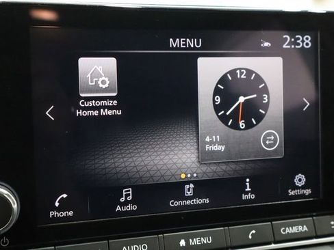 Used 2024 Nissan Rogue SV image 35